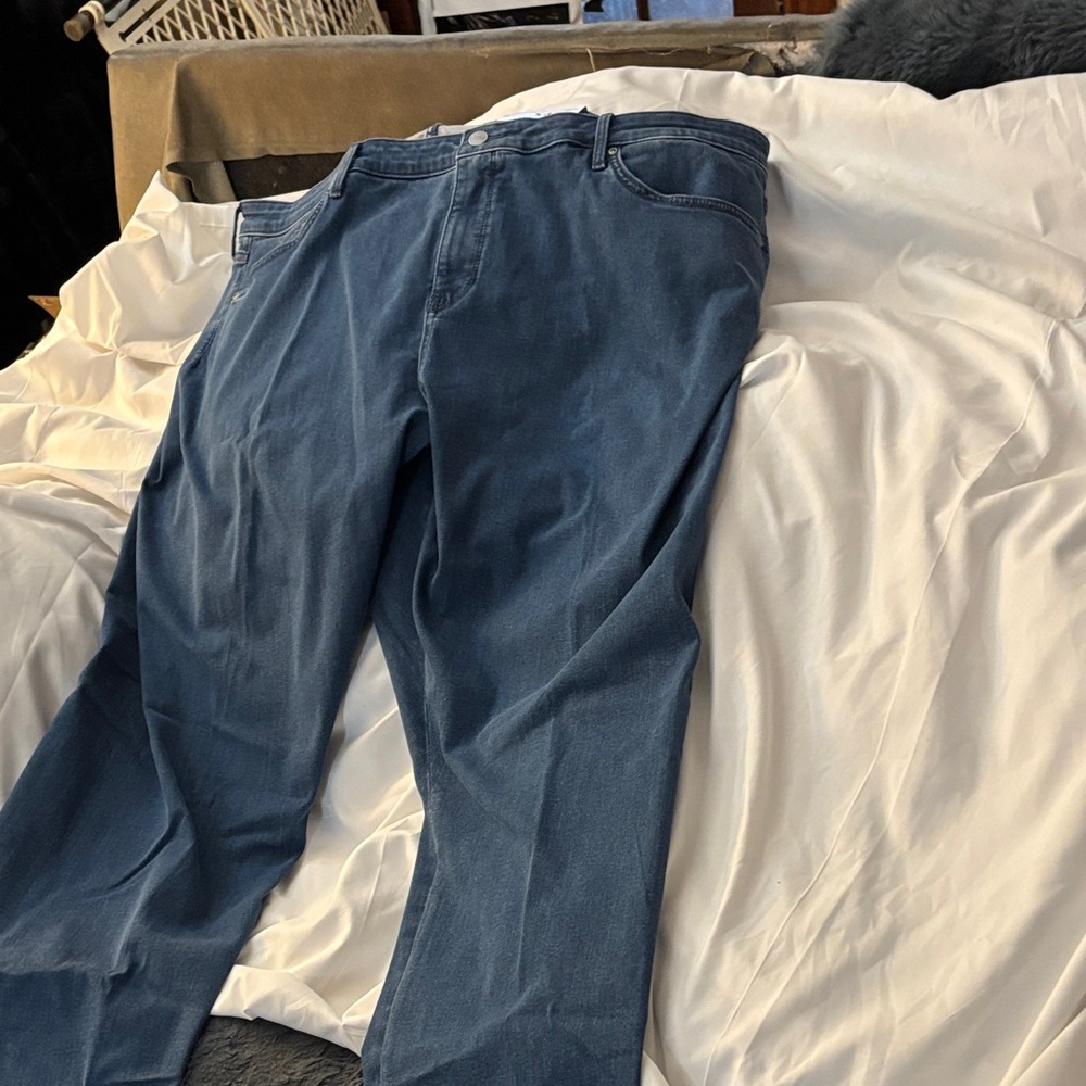 NYDJ Women's Straight Leg Jeans in Classic Blue